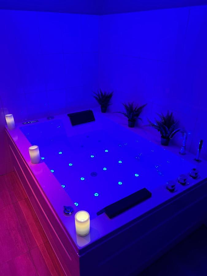 Narbnb - Eden Suite - Jacuzzi - Parking - Clim Narbonne Exterior photo